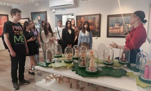 Экскурсия в Старооскольский художественный музей