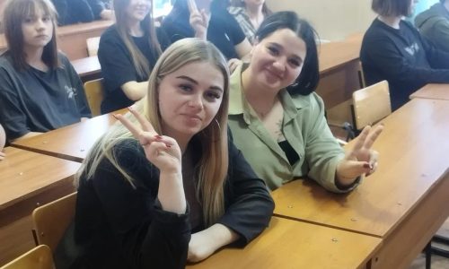 Об опасности взрывоопасных предметов на улице