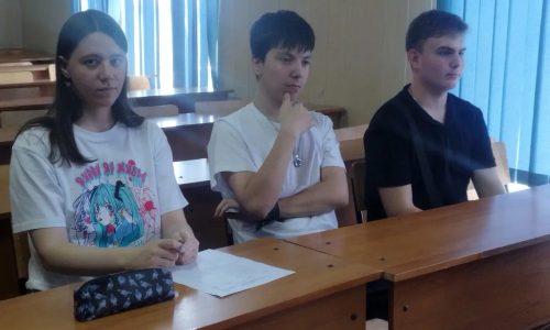 Об опасности взрывоопасных предметов на улице